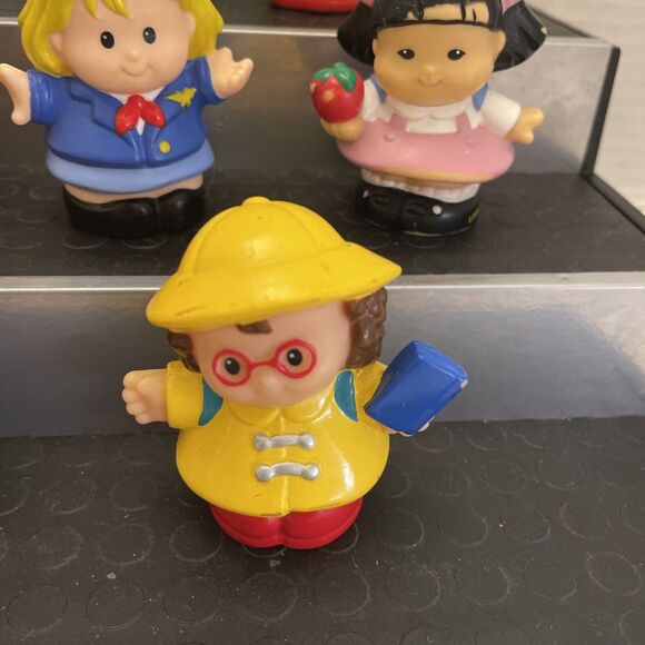 Vintage Fisher Price Little People Early 2000's Mixed Figures Lot Of 11 - Picture 11 of 13